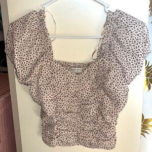 Light brown cheetah print top